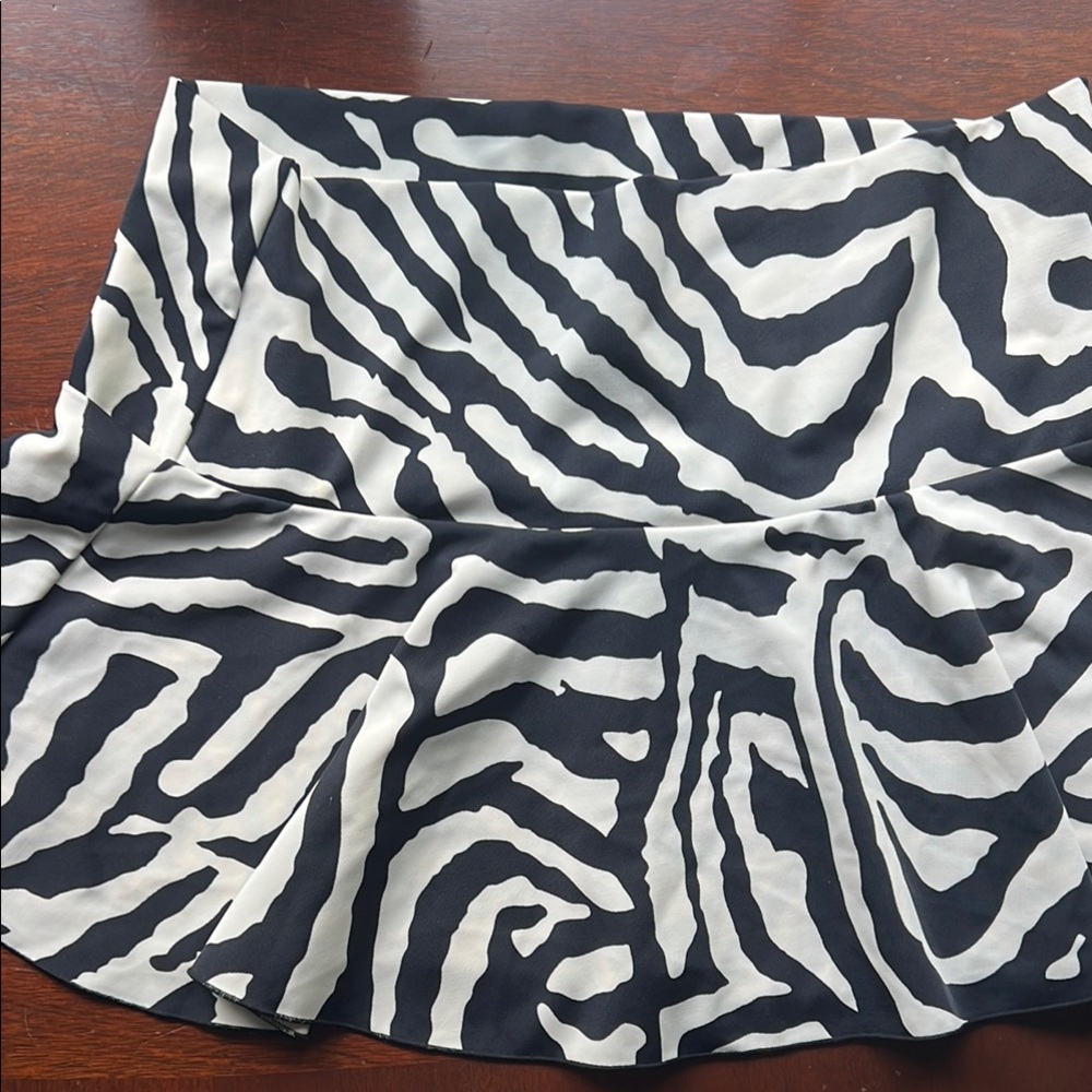 Victoria's Secret Black and White Asymmetrical Skater Sarong